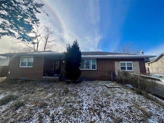2112 Indianola Ave, Des Moines, IA 50315