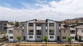 1170 Santo Antonio Dr, Colton, CA 92324