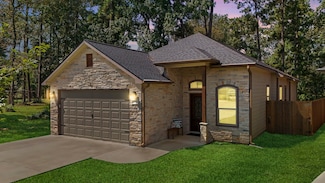 10921 Oriole Place, Conroe, TX 77385