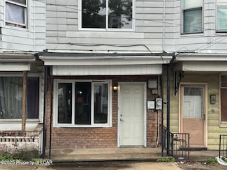 38 S 10th St, Mahanoy City, PA 17948