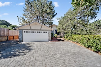 411 Cherry St, Petaluma, CA 94952