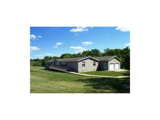 6646 E State Route F, Cowgill, MO 64637