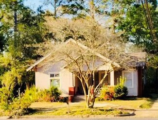 215 W Magnolia St, Fitzgerald, GA 31750