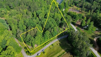 1 Brookside Dr, Westminster, SC 29693