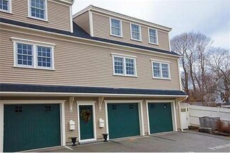 85 North St, Hingham, MA 02043