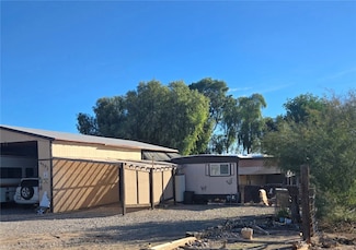 4592 Park Dr, Golden Shores, AZ 86436