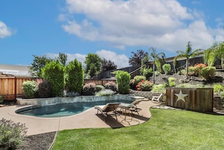 1847 Stageline Cir, Rocklin, CA 95765