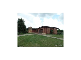 25249 W Hornsby Rd, Coolville, OH 45723