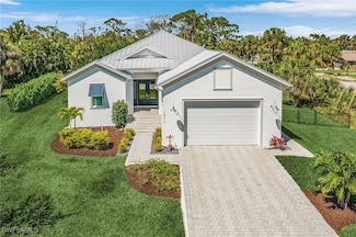 18010 Parkridge Cir, Fort Myers, FL 33908