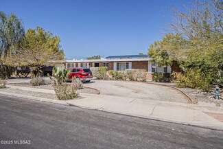 5221 E Hawthorne Place, Tucson, AZ 85711