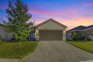 143 Laurel Grace Ln, New Braunfels, TX 78130