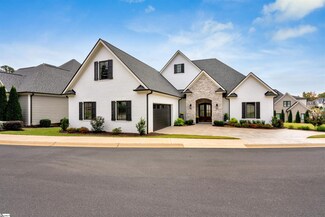 123 Chestnut Pond Ln, Simpsonville, SC 29681