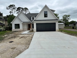 1107 N 22nd St, Nederland, TX 77627