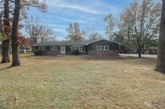 32 Barkley Dr, Waynesville, MO 65583