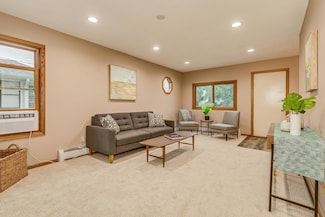 2239 10th St, Saint Paul, MN 55110