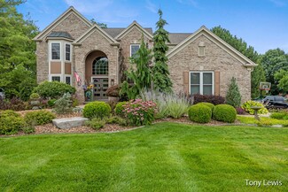 4517 Canterwood Dr NE, Ada, MI 49301