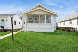 945 19th Ave SW, Cedar Rapids, IA 52404