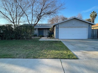 1468 Browning Ave, Clovis, CA 93611