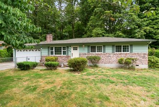 114 Lomor Dr, Longview, WA 98632