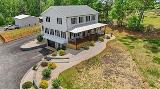 4607 Lowry Rd, Goode, VA 24556