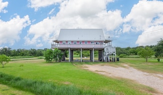 7526 3rd Ave, Port Arthur, TX 77655