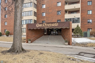 105 3rd St N Unit 102, Moorhead, MN 56560