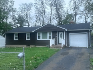 144 Thomaston St, Hartford, CT 06112