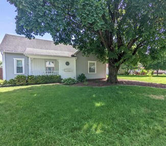10336 Walnut St, Leo, IN 46765