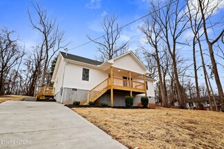 1505 Iroquois St, Knoxville, TN 37915