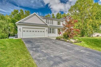 8 Southampton Square, North Chili, NY 14514