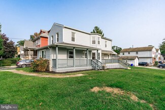 930 8th Ave, Prospect Park, PA 19076