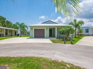 3 Grande Camino Ct, Fort Pierce, FL 34951