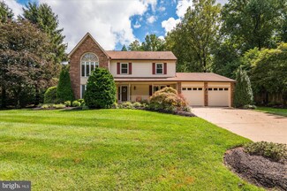 1209 Shaker Dr, Herndon, VA 20170