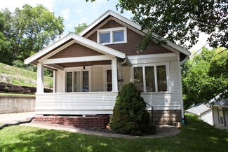 130 McGee Ave, Council Bluffs, IA 51503