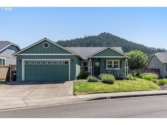 1933 S 58th St, Springfield, OR 97478