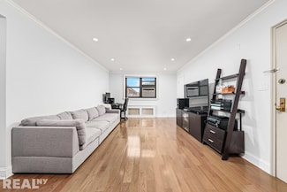 199-02 17th Ave Unit 2-230, Whitestone, NY 11357