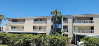 215 Valencia Blvd Unit 210, Largo, FL 33770