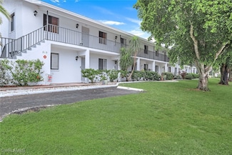 815 Victoria Dr Unit 207, Cape Coral, FL 33904