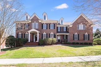 5004 Woodview Ln, Matthews, NC 28104