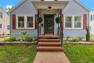 1725 W Adams St, Saint Charles, MO 63301