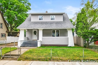 1242 Fisk Rd SE, Grand Rapids, MI 49506