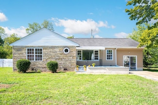 607 Parkview Dr, Chattanooga, TN 37411