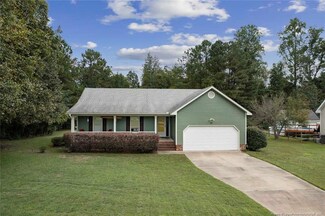 20 N Hillside Dr, Spring Lake, NC 28390