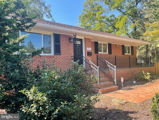 3111 Marl Pat Dr, Alexandria, VA 22310