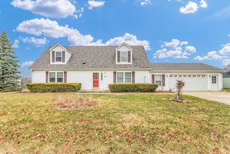 2302 Pheasant Ridge Rd, Mahomet, IL 61853