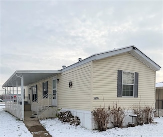 5036 Silver Dome Dr, Dayton, OH 45414