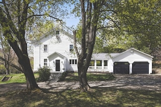 143 Haverhill Rd, Amesbury, MA 01913
