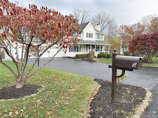 5 Juniper Way, Wappingers Falls, NY 12590