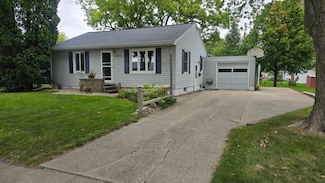 1430 N Park St, Fairmont, MN 56031