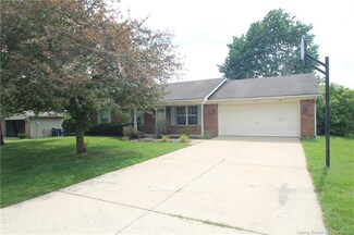 1004 Pebble Creek Dr, Jeffersonville, IN 47130